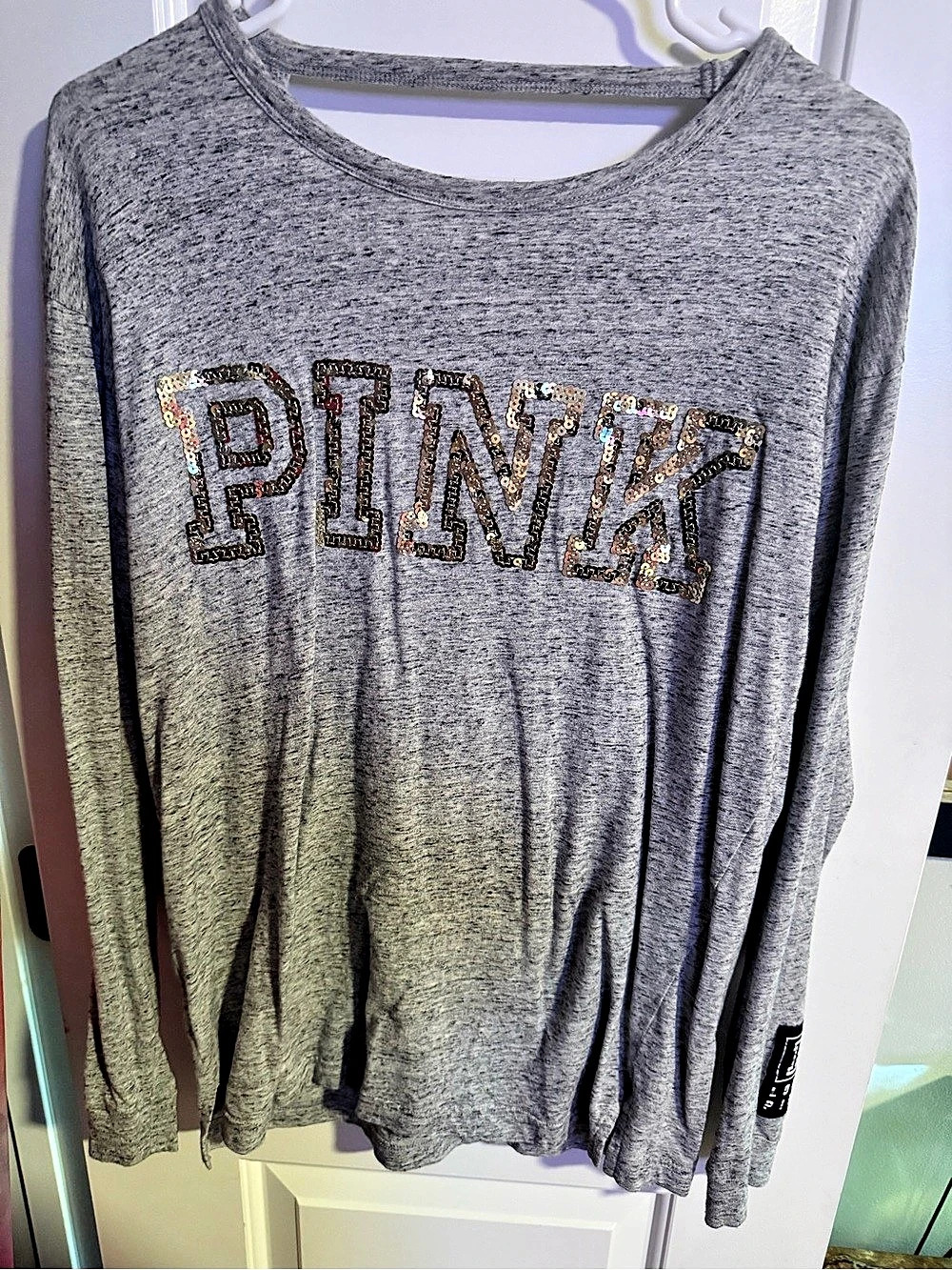 Victoria's Secret PINK Long Sleeve V-Neck Top in Gray Like New